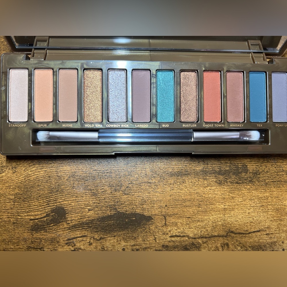 New Urban Decay Naked Wild West Eyeshadow Palette